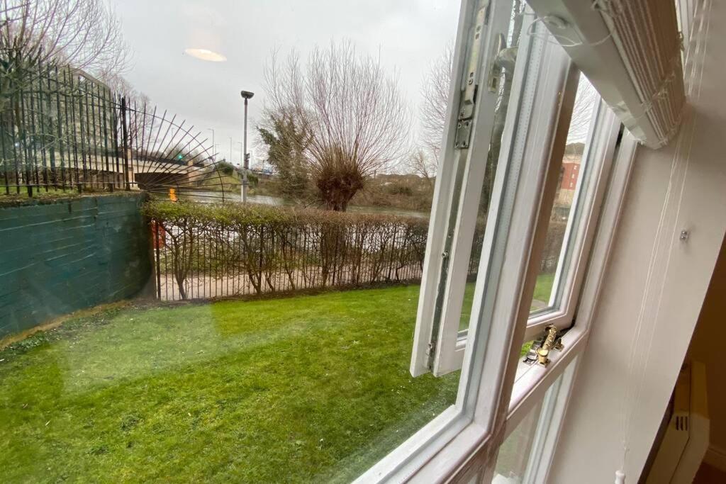 Marie's Serviced E, 2bedroom City With River View Bedford