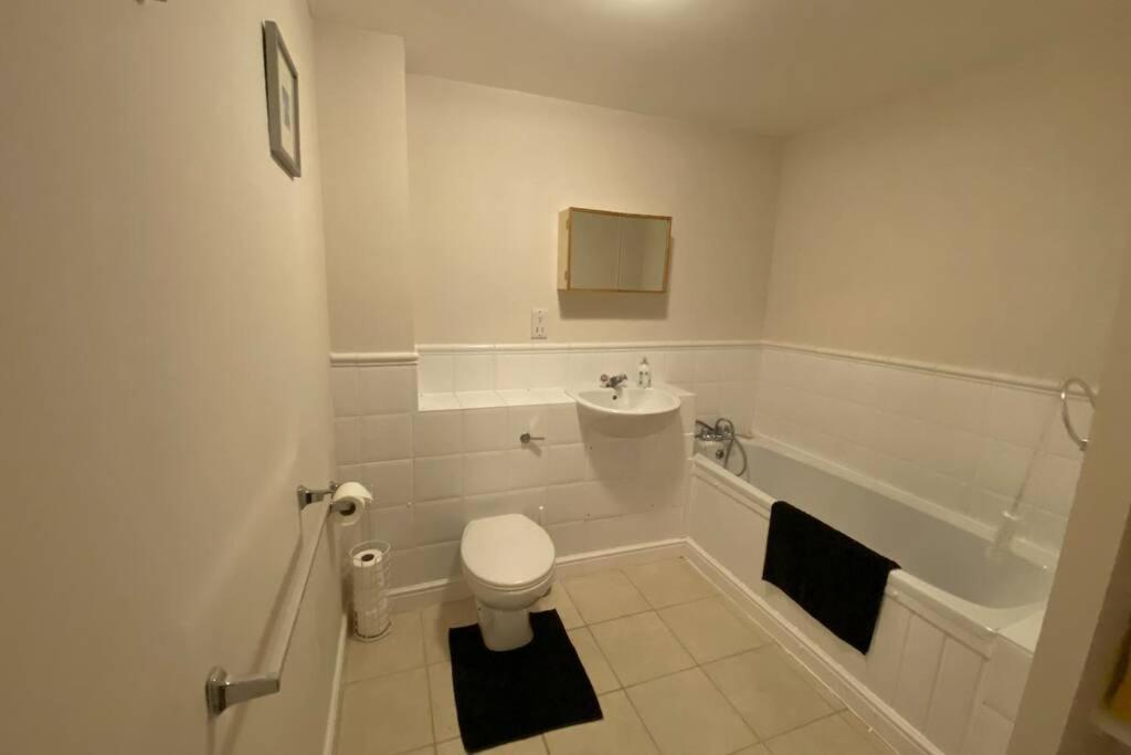 Marie's Serviced E, 2bedroom City With River View