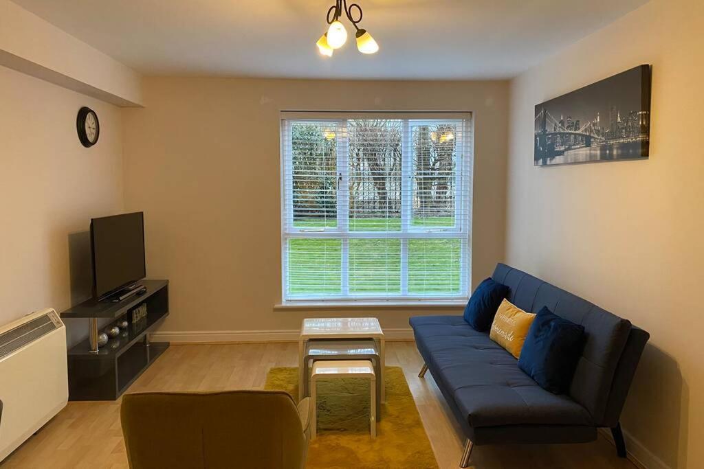 Marie's Serviced E, 2bedroom City With River View *